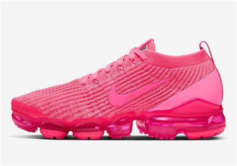 nike vapormax pink.